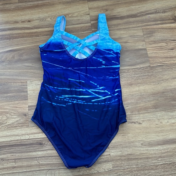 Bathing suit - Picture 2 of 2